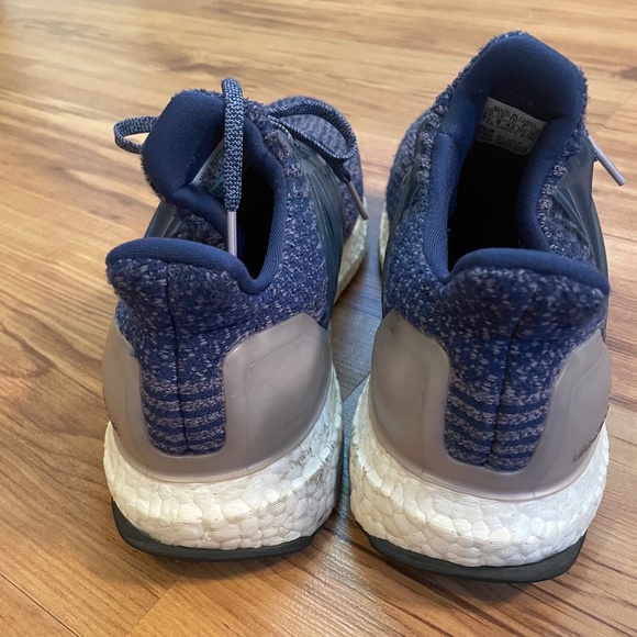 adidas Women's Ultraboost 4.0 DNA Running Shoes Navy Blue, Size 9.5 - Picture 4 of 7
